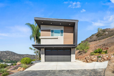 Trendy exterior home photo in San Diego