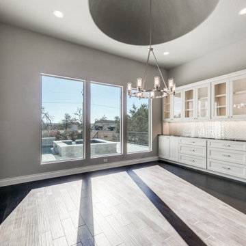 Transitional: 3,069 ft²/4 bd/3.5 bth/1ST