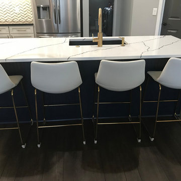 Stylish Glencoe KItchen