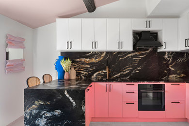 Example of a minimalist home design design in Toronto