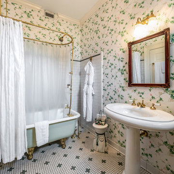 The Graystone Inn Bathroom