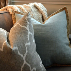 Accessories - Decorative Pillows