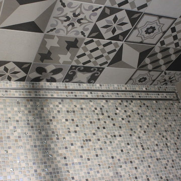 Salle de bains carrelage grand format
