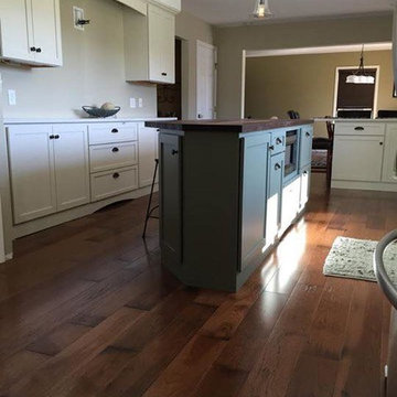 Somerset Wide Plank Hickory Saddle