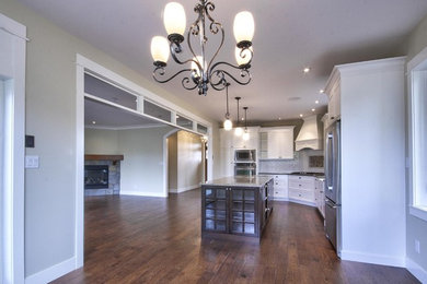 Inspiration for a timeless kitchen remodel in Vancouver
