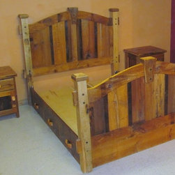 Reclaimed Wood Bedroom - Beds