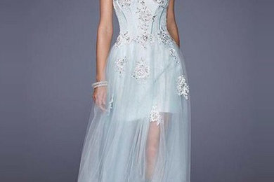 Hight High Neck Tulle Designer Stunning Evening Gowns With Applique