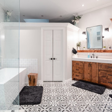 English Chestnut | Master Bathroom