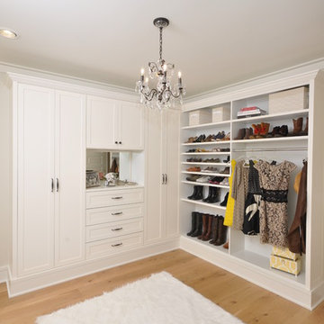 Sophisticated & Simple Dressing Room