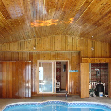 Chiropractor Therapy Room