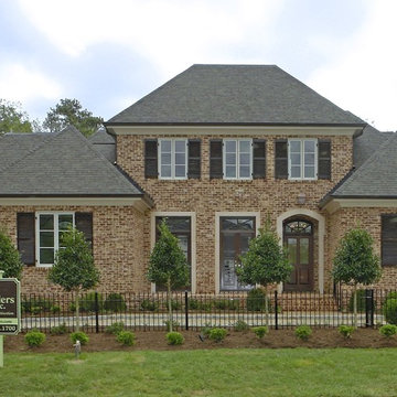 CertainTeed Independence Designer shingle in color Weathered Wood in Raleigh