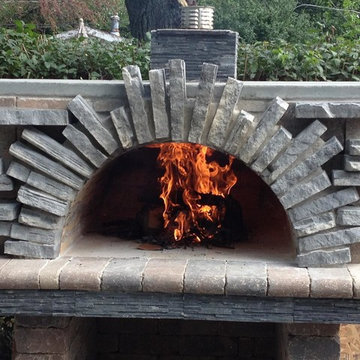 Outdoor Brick Pizza Oven