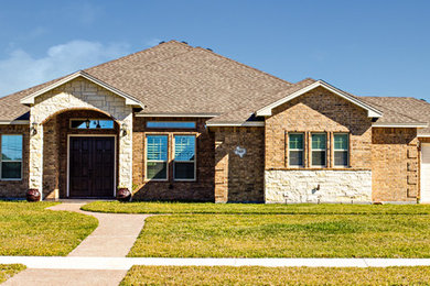 Exterior home idea in Austin