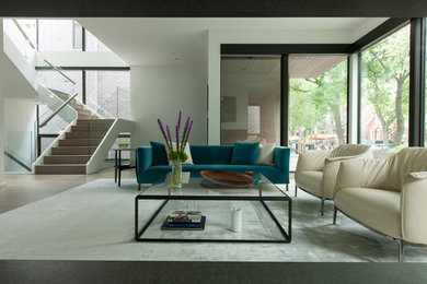 Example of a trendy living room design in Chicago