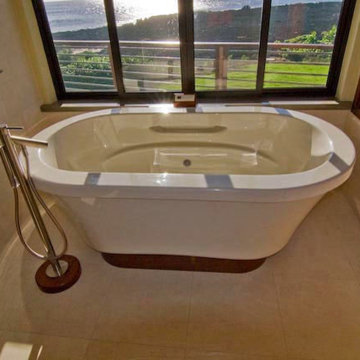 Master Tub