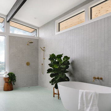 Atomic Ranch Midcentury Modern Project House: Bathroom