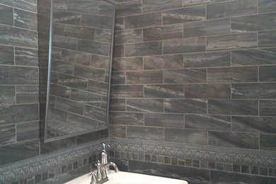 Example of a minimalist home design design in New York