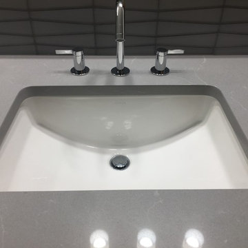 Downtown Portland Condo Bath