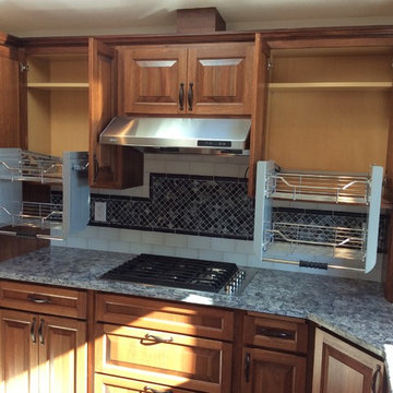 Lyptus Kitchen