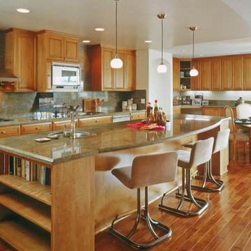 Custom Kitchen Cabinets