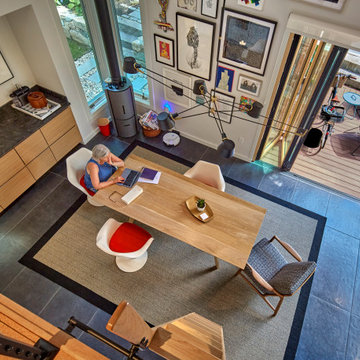 A Four-Season Living Space for Year-Round Functionality Using NanaWall Glass Doo