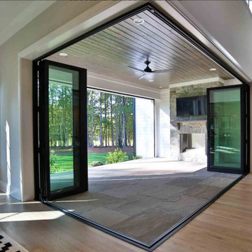 Corner Bi-Fold Layout to Covered Porch