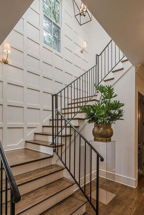 Can we mix a grid wall in a stairway with horizontal railing?