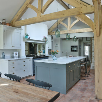 Puttenham Traditional Shaker Kitchen