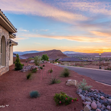 High Ridge Drive: Valley Views
