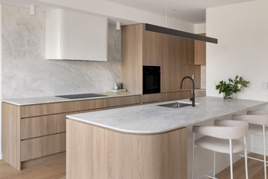 Photo of a modern kitchen in Sydney.