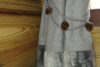 Tenda in lana cotta realizzata con tessuto RE-FAB