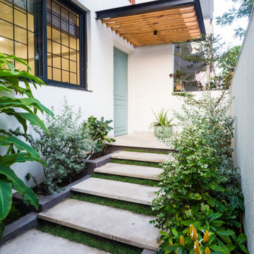 25 x 50 Courtyard House