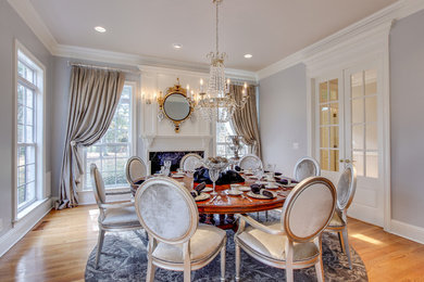 Inspiration for a timeless dining room remodel in Nashville