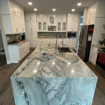 Light and Spacious Kitchen in Holland, PA