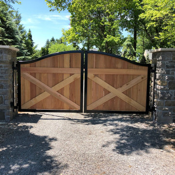 Automated custom wood gate