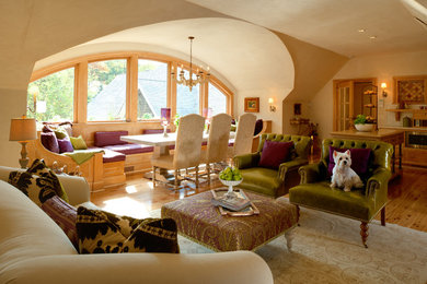 Family room photo in Minneapolis