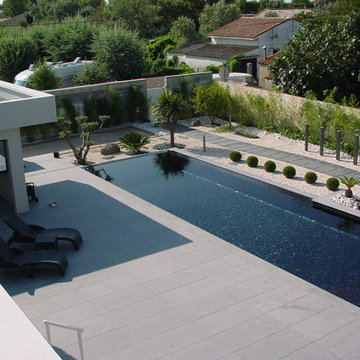 Piscine à débordement mosaique Black Roses