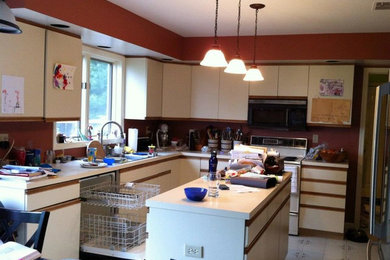 Example of an arts and crafts kitchen design in Other