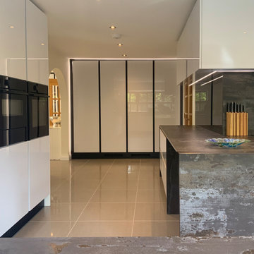 Sleek and Spacious Ultragloss Kitchen