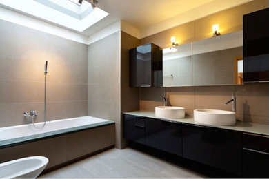 Example of a bathroom design in Other