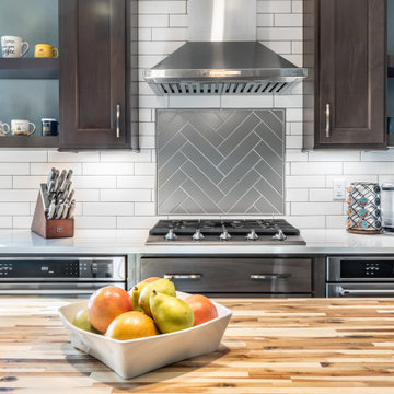 Chef's Kitchens - 90's Contemporary