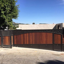 Gate