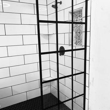 Black & White Master Bath