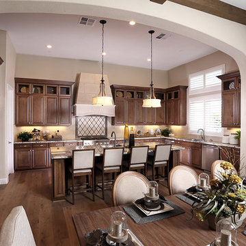 Spacious kitchen with 12' ceilings