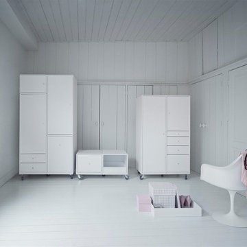 // Montana Wardrobe