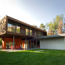 Pegs House