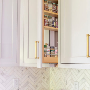 Pull-Out Spice Rack