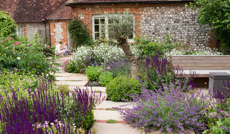 30 Inspiring Ideas for Your Garden Path
