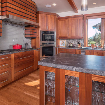 Golf Course home in Broken Top