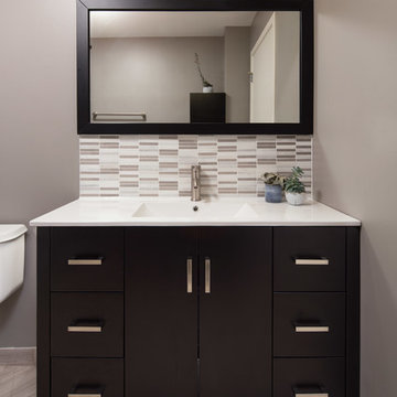 Lincoln Park Bathroom